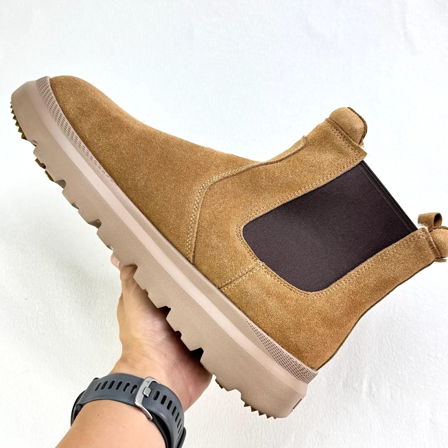 Self-pickup 💰680 𝐔*g ₂₀₂₄ . 1152050 Burley Chelsea boots, simple retro style, casual and versatile, private molded outsole, comfortable and anti-slip, high silk suede material, beautiful and material, will not freeze your feet in winter, must be arranged! Size：39-44